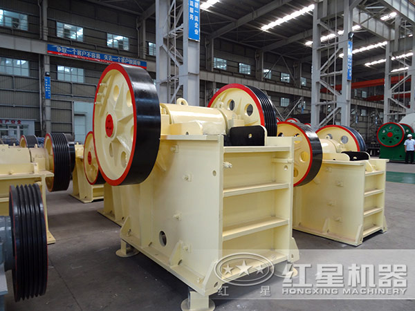 白鐵礦顎式破碎機(jī) 白鐵礦顎式破碎機(jī)