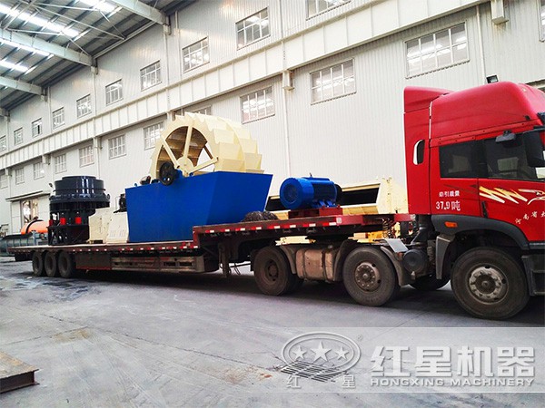 裝車發往湖北黃岡的洗砂機 裝車發往湖北黃岡的洗砂機