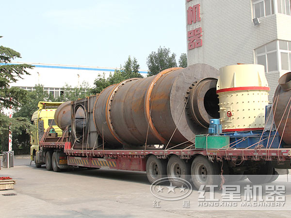 新型復(fù)合式破碎機(jī)發(fā)貨現(xiàn)場 新型復(fù)合式破碎機(jī)發(fā)貨現(xiàn)場