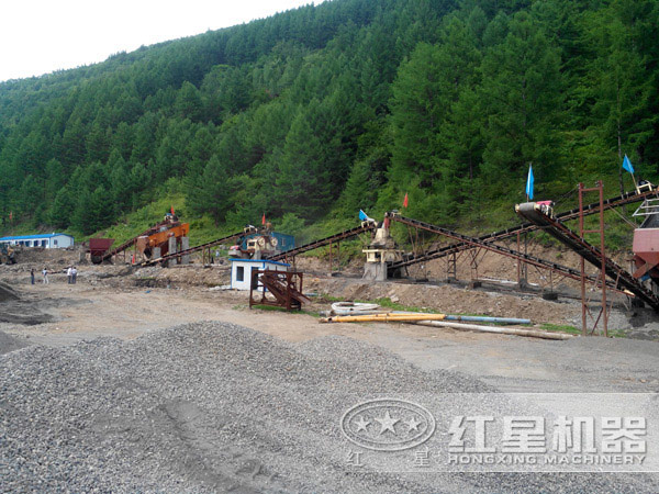 制沙生產線作業現場 制沙生產線作業現場