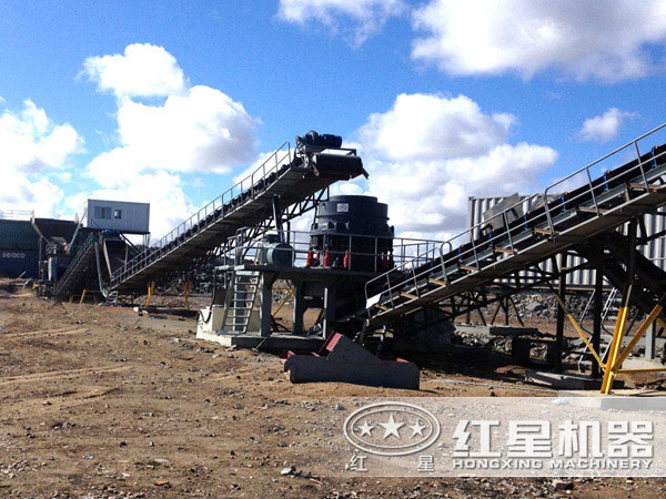 圓錐破碎機作業(yè)現(xiàn)場 圓錐破碎機作業(yè)現(xiàn)場