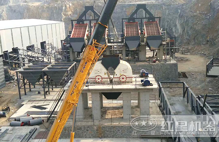 錘式破碎機現場 錘式破碎機現場