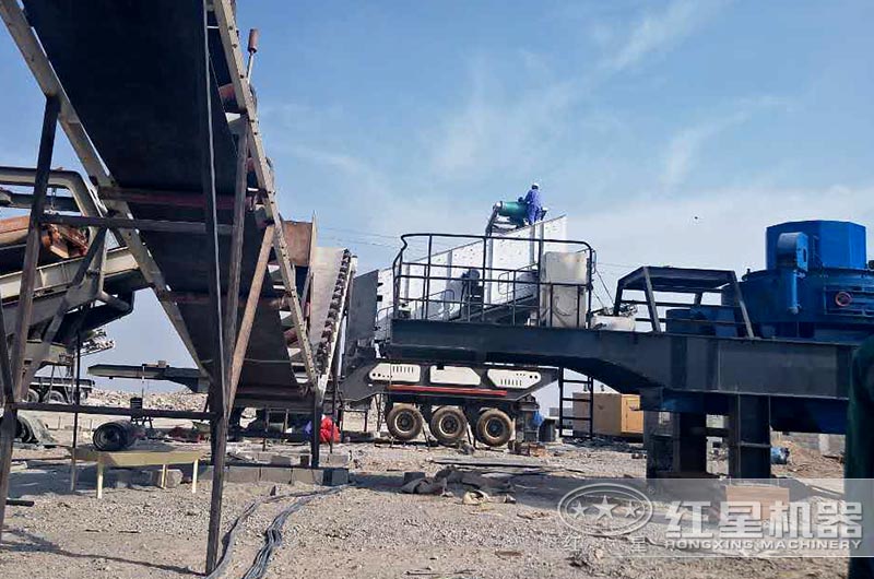 移動式建筑垃圾破碎現場 移動式建筑垃圾破碎現場