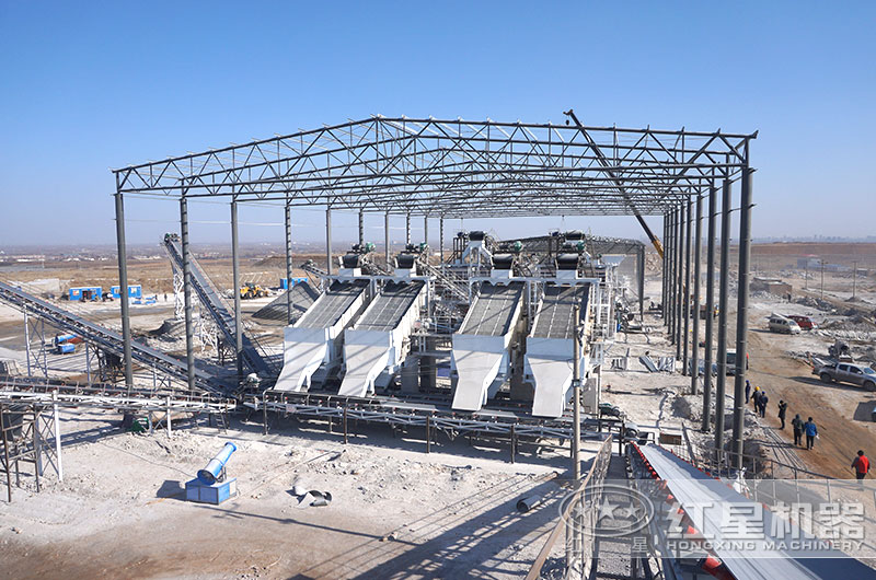 碎石生產(chǎn)現(xiàn)場 碎石生產(chǎn)現(xiàn)場